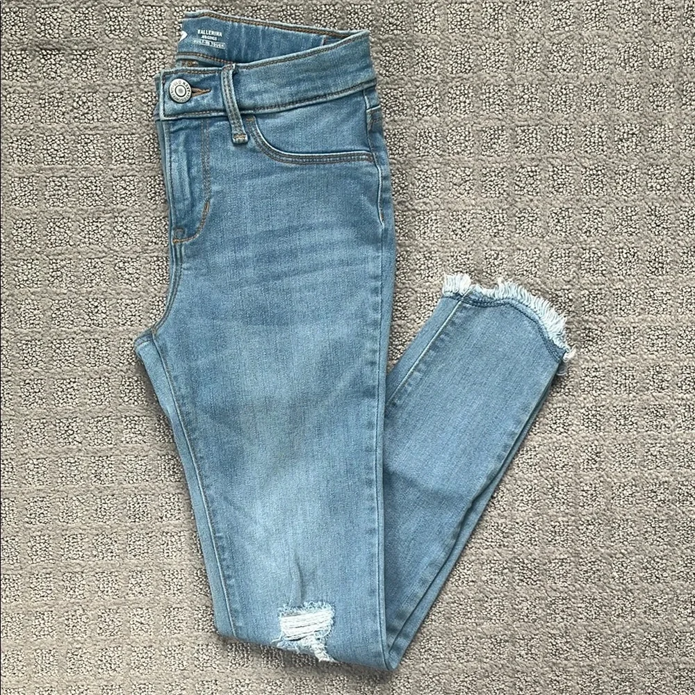 Old Navy Girls Ballerina Distressed Light Wash Jegging Size 10